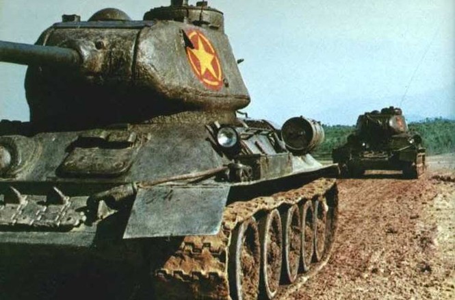 Sức mạnh xe tăng T-34-85 trong phòng thủ biển Việt Nam - ảnh 1