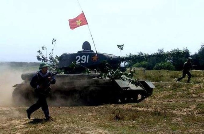 Sức mạnh xe tăng T-34-85 trong phòng thủ biển Việt Nam - ảnh 4