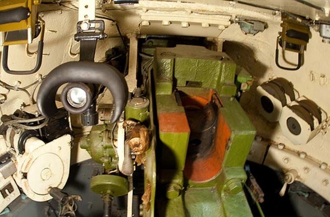 Sức mạnh xe tăng T-34-85 trong phòng thủ biển Việt Nam - ảnh 6