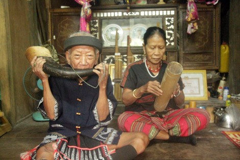 Đám cưới hi hữu của cặp tình nhân già nơi đại ngàn Trường Sơn - ảnh 2