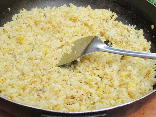 Cơm rang kim chi, thịt bò cay cay thơm nức mũi - ảnh 2