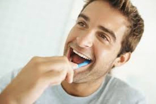 Tuyệt chiêu tẩy trắng răng vàng ố do uống rượu bia - ảnh 6