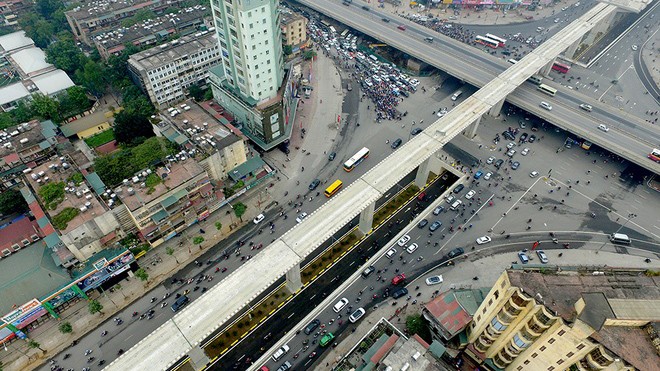 Hai hầm chui nghìn tỷ đồng ở thủ đô vá nham nhở - ảnh 1
