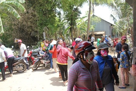 Làng quê náo động vì lời đồn cây chuối biết… báo mộng - ảnh 1