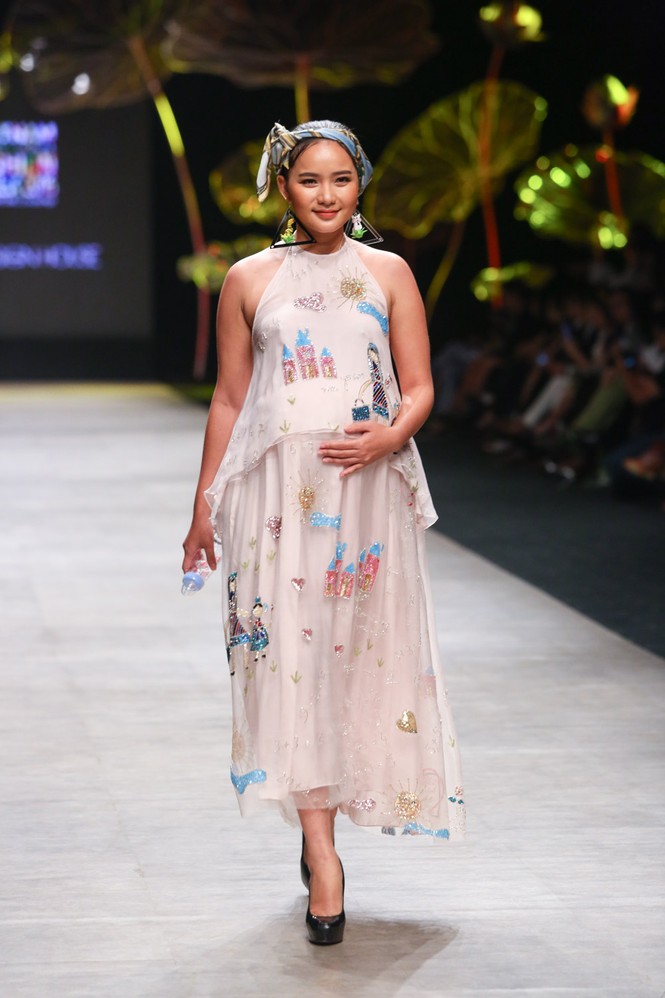 Phan như thảo bụng bầu - ảnh 1