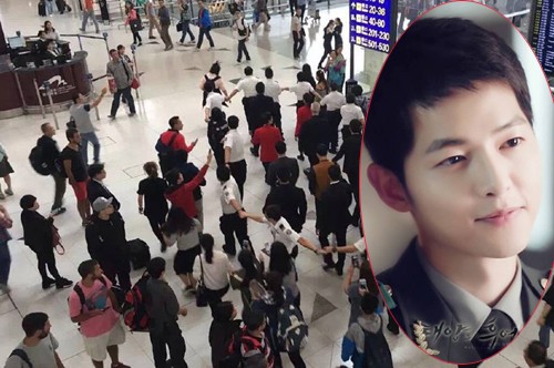 Cảnh 20 bảo vệ bao bọc Song Joong Ki gây phản cảm - ảnh 1