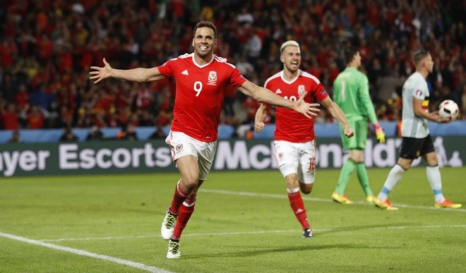 Tám cầu thủ hứa hẹn 'đổi đời' sau EURO 2016 - ảnh 2