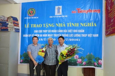 Trao nhà tình nghĩa tri ân cựu TNXP Nghệ An - ảnh 1
