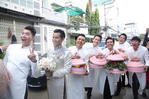 'Kiều nữ' Ngọc Lan nức nở chia tay mẹ về nhà chồng - ảnh 10