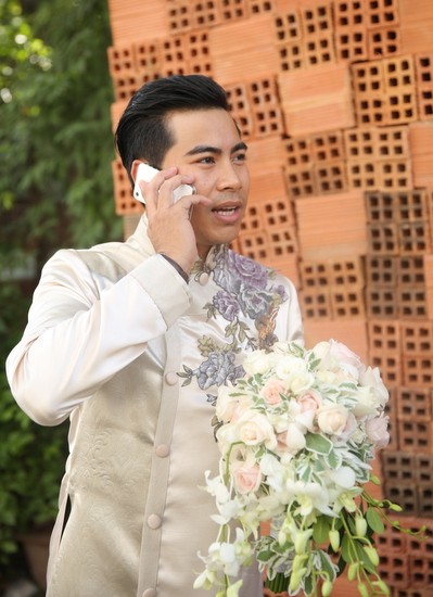 'Kiều nữ' Ngọc Lan nức nở chia tay mẹ về nhà chồng - ảnh 8