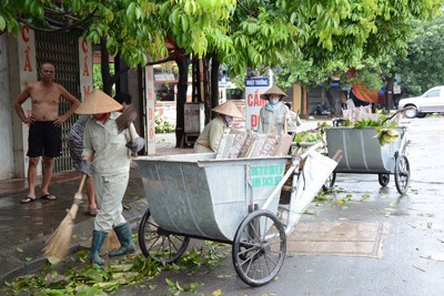 Nam Định tan hoang sau bão số 1 - ảnh 7