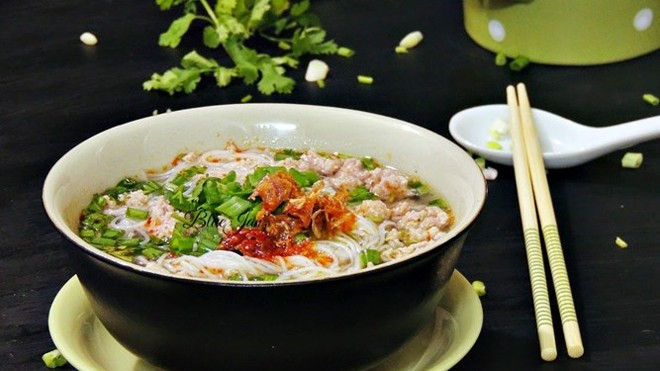 Những món ăn nhanh đơn giản cho ngày mưa bão - ảnh 1
