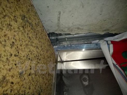 Nghi vấn rơi thang máy chung cư ở Hà Nội, 1 người mắc kẹt - ảnh 1