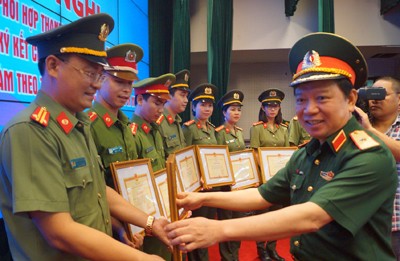 Tuổi trẻ lực lượng vũ trang làm theo lời Bác - ảnh 1