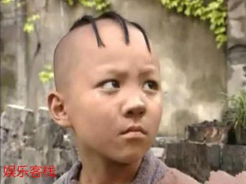 'Cậu bé Tam Mao' hết thời vẫn cố bám nghề diễn - ảnh 3