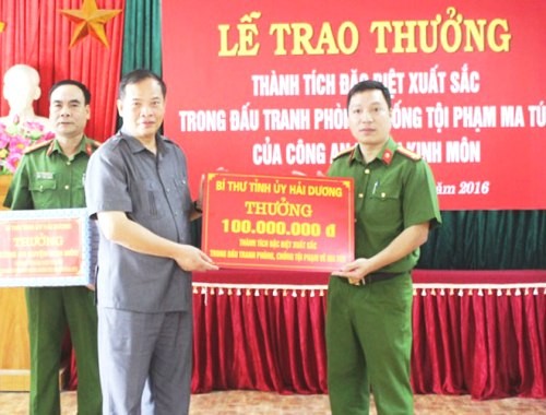 Tài xế xe tải sản xuất thuốc lắc tại nhà - ảnh 1