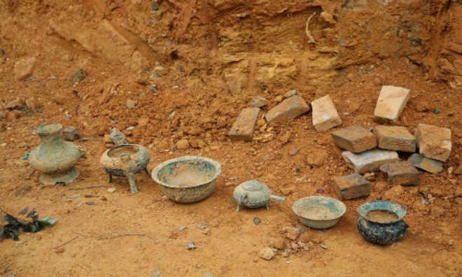 Tìm thấy cổ vật đồng đen thời Xuân Thu Chiến Quốc - ảnh 4