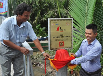Tân Hiệp Phát khánh thành cầu dây văng thứ 10 ở ĐBSCL - ảnh 1
