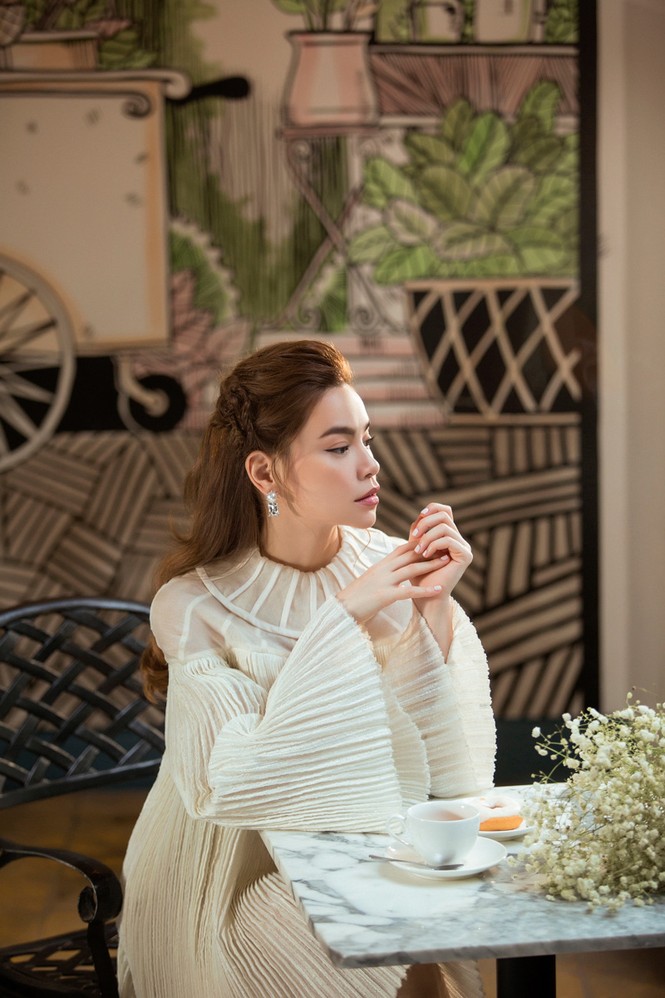 Hồ Ngọc Hà tung ảnh kiêu sa trong album thu 17 tiếng liên tục - ảnh 6