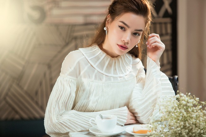 Hồ Ngọc Hà tung ảnh kiêu sa trong album thu 17 tiếng liên tục - ảnh 2