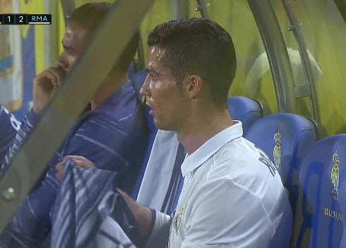 ronaldo chửi zidane - ảnh 1