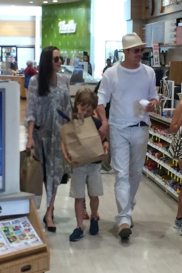 Angelina Jolie đã “thâu tóm” truyền thông chống lại Brad Pitt như thế nào? - ảnh 4