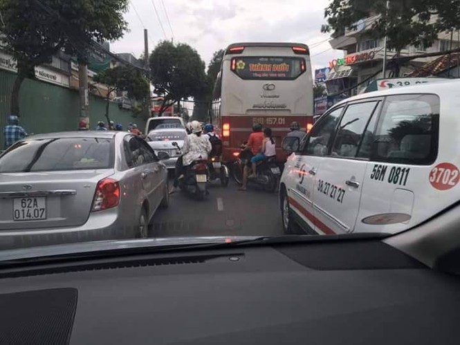 Xử lý bến xe khách lậu ở TP.HCM: Vi phạm rất rõ, sao lại 'bó tay'? - ảnh 3