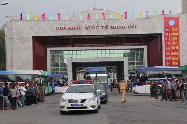 Chào đón hơn 200 đại biểu thanh niên Trung Quốc - ảnh 8
