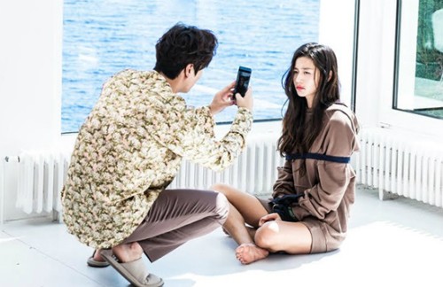 Jeon Ji Hyun khoe vai trần giữa đầm sen khi vào vai tiên cá - ảnh 7