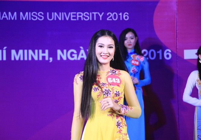 nữ sinh viên việt nam duyên dáng - ảnh 2