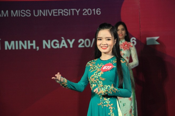 nữ sinh viên việt nam duyên dáng - ảnh 7