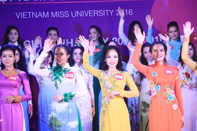 nữ sinh viên việt nam duyên dáng - ảnh 8