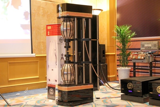 Mục kích bộ loa nặng 1,6 tấn tại Hà Nội - ảnh 7