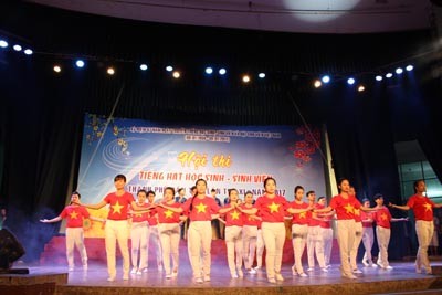 Khai mạc Hội thi Tiếng hát HSSV thành phố Cần Thơ - ảnh 3