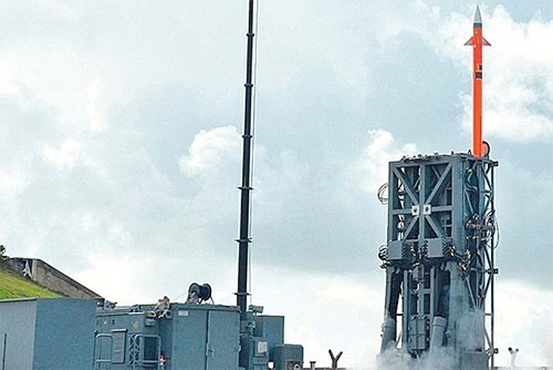 Israel phát triển tổ hợp tên lửa phòng không tầm trung mới - ảnh 1
