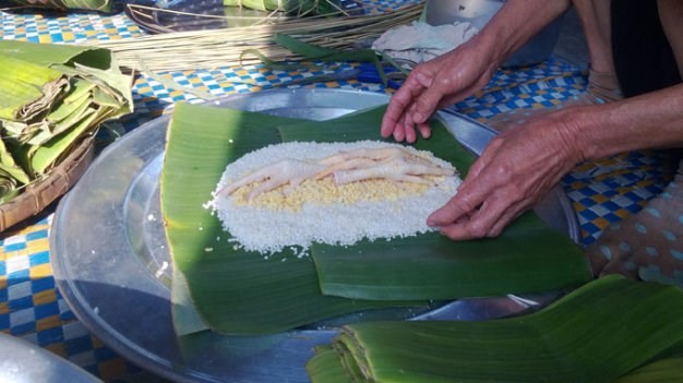 Biến tấu bánh tét Tết với đủ thứ nhân ngon lạ - ảnh 2
