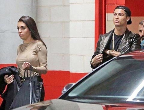 Bồ mới của Ronaldo từng làm như… ô sin - ảnh 3