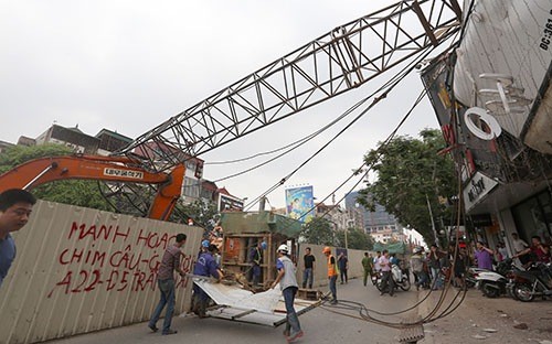 Biển báo gây sợ hãi tại dự án metro Nhổn – Ga Hà Nội - ảnh 6