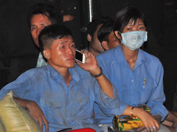 Công nhân của Cty may bị cháy sẽ được khám bệnh miễn phí - ảnh 1