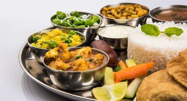 6 loại thực phẩm không nên ăn khi đi du lịch - ảnh 3