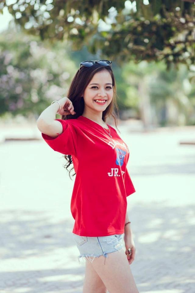 Nữ sinh hút hồn dân mạng với khoảnh khắc tỏa sáng tại lễ bế giảng - ảnh 5