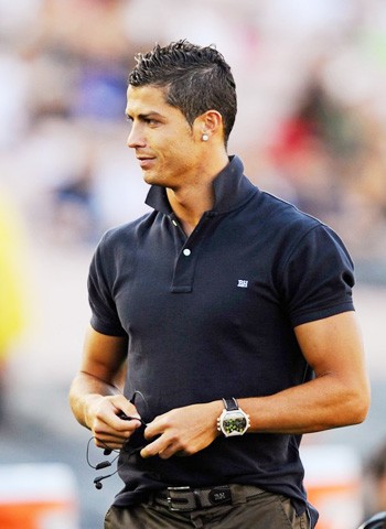 Ronaldo đang tìm mọi cách để trở lại M.U - ảnh 1