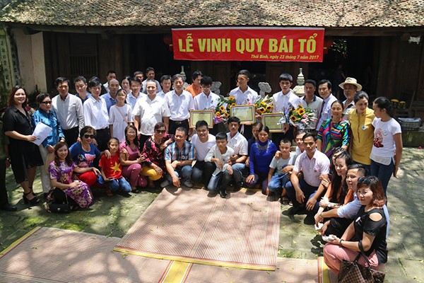 Dòng họ có 3 thủ khoa đại học năm 2017 - ảnh 2