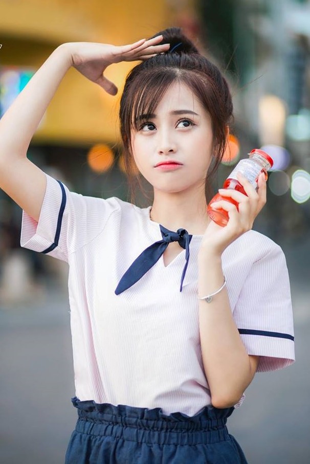 Nữ sinh được dân mạng mến mộ phong 'hot girl quảng cáo' dù chỉ cao 1,6 m - ảnh 1