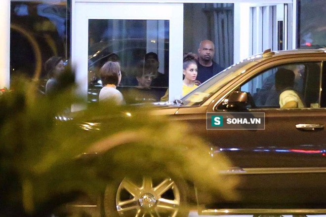 Ariana Grande đến Việt Nam lúc 2h sáng, em chồng Tăng Thanh Hà đi đón - ảnh 4