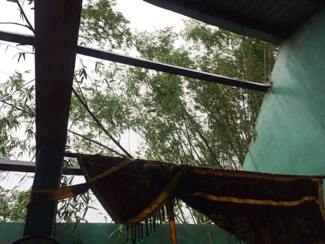 TT-Huế: Choáng váng với lốc xoáy khốc liệt xảy ra khắp nơi - ảnh 5