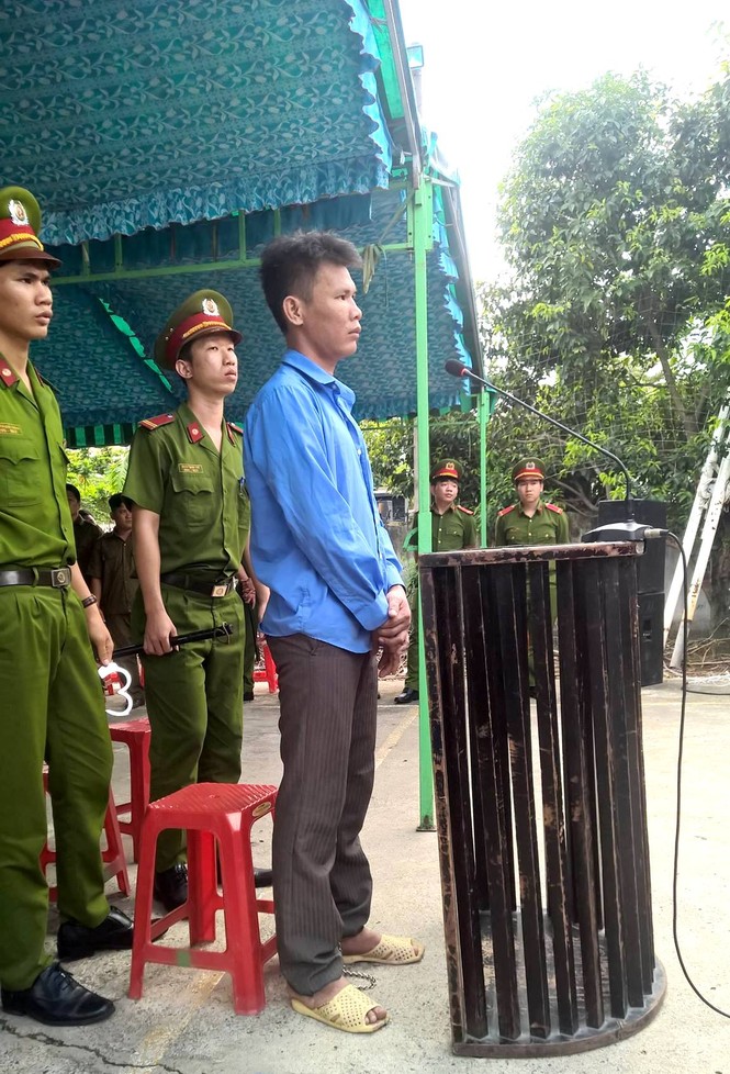 Cán bộ địa chính bị đâm chết vì đòi ‘tìm người ngủ chung’ - ảnh 1