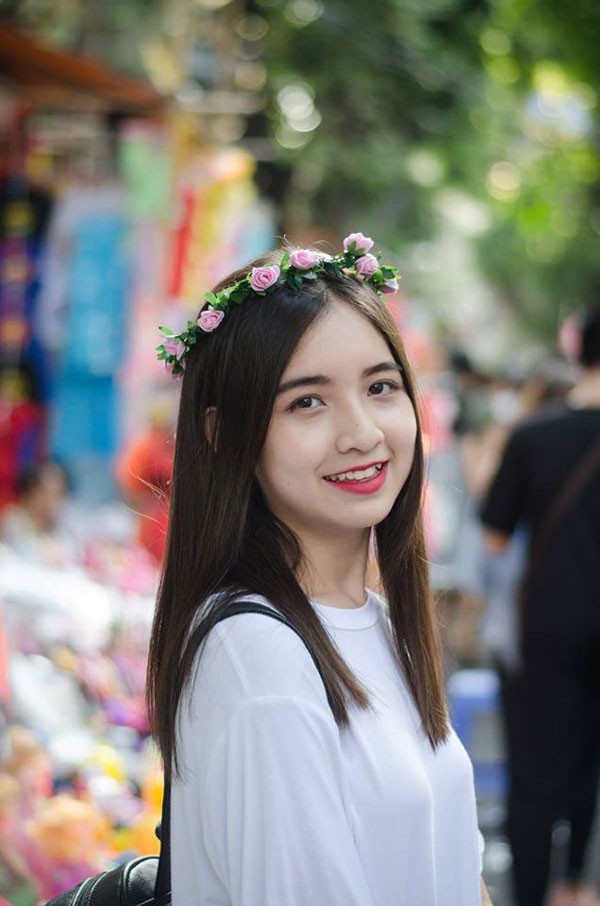 Nữ sinh chuyên Anh và nụ cười răng khểnh khiến dân mạng nổi sóng - ảnh 7