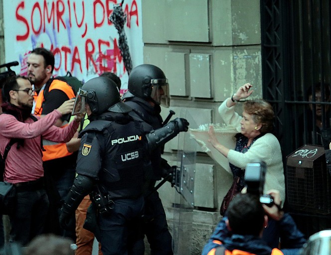 Tây Ban Nha bế tắc trước 'Ngày phán xét' tại Catalonia - ảnh 3