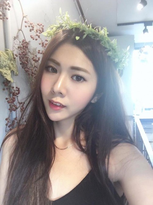 Hot girl 'bí ẩn' sở hữu chân dài miên man đến mức ‘mất cân đối’ - ảnh 6